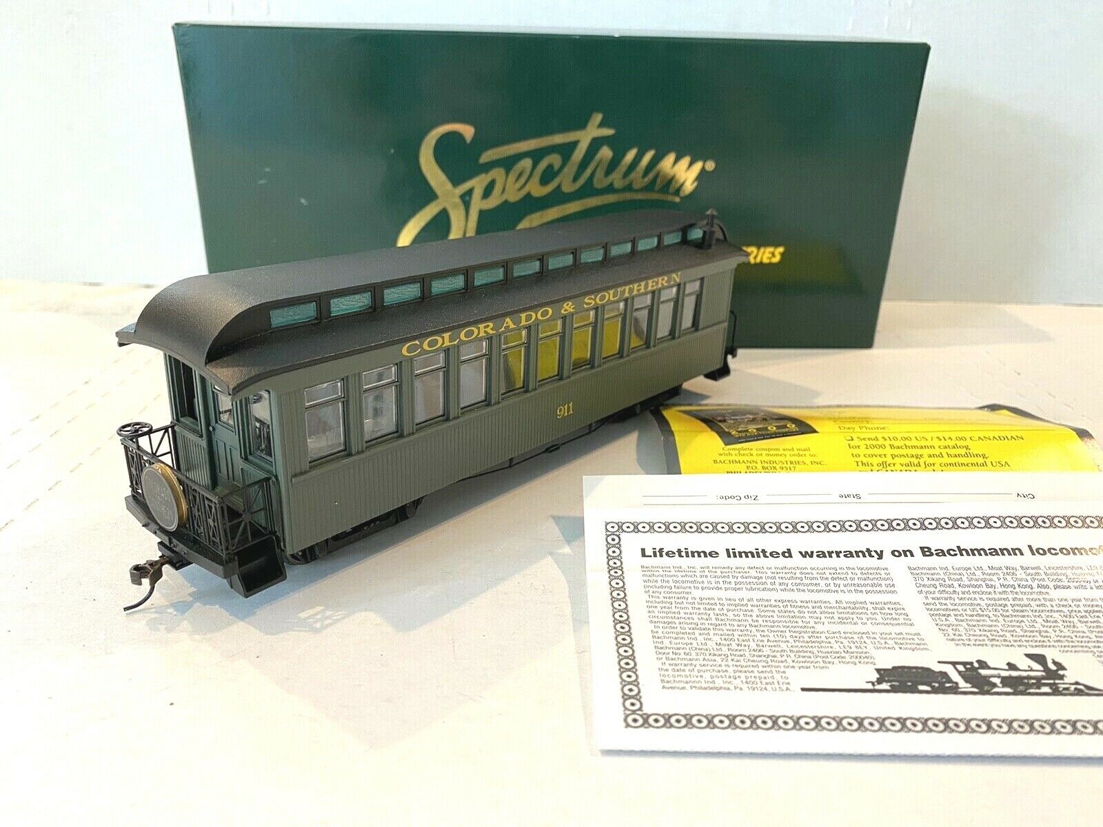 Bachmann Spectrum Trains-colorado Southern Coach Car-narrow Gauge "on30" # 26323
