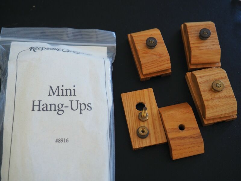 Mini Quilt Hang Ups, Brand New, Never Used, Lot Of 6 Wooden Hangers,