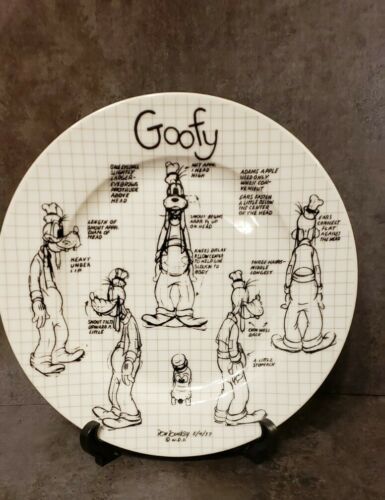 Disney Goofy 90 Yrs Of Magic Sketchbook Dinner Plate 10.5" Inches New